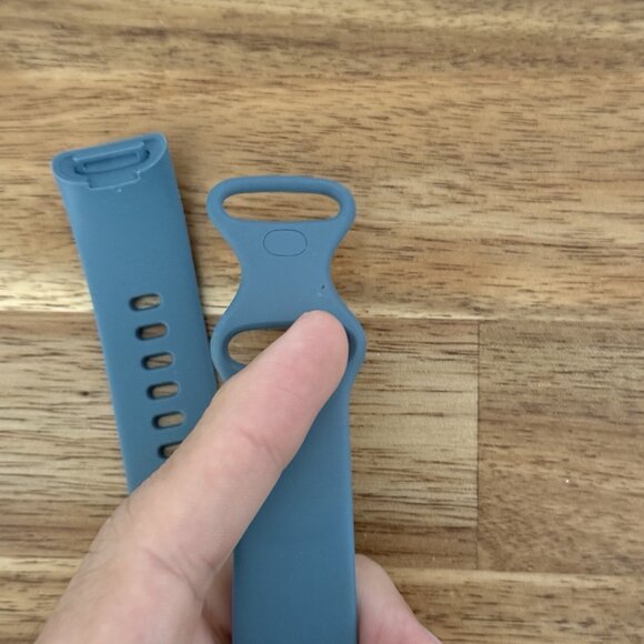 Fitbit Charge 5 Fitness & Health Tracker Platinum Stainless Steel Case Blue Band - Picture 13 of 16